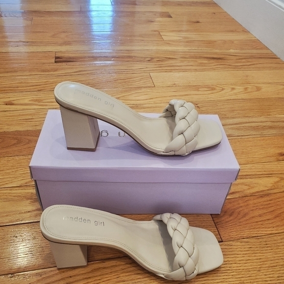 NWT Madden Girl Gracy Slides Size 10 - Picture 3 of 6
